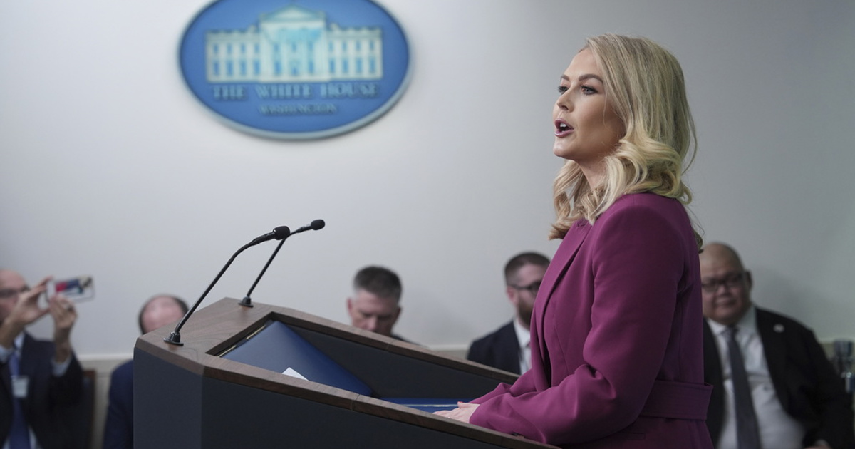 AFN Trump's press secretary hosts her first media briefing