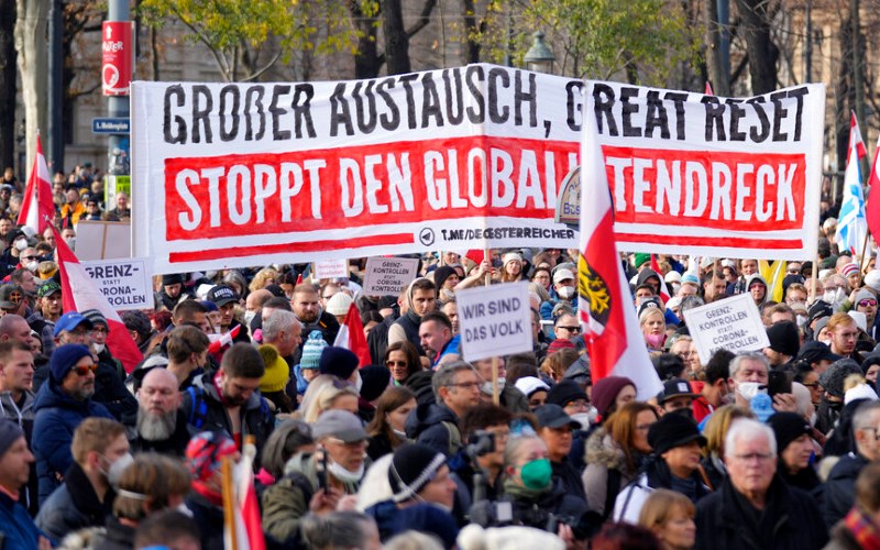 Europeans vow 'Resistance!' as leaders demand compliance
