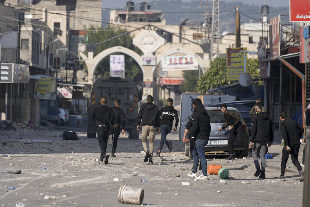 9 killed in Israeli raid on Palestinian terrorist stronghold