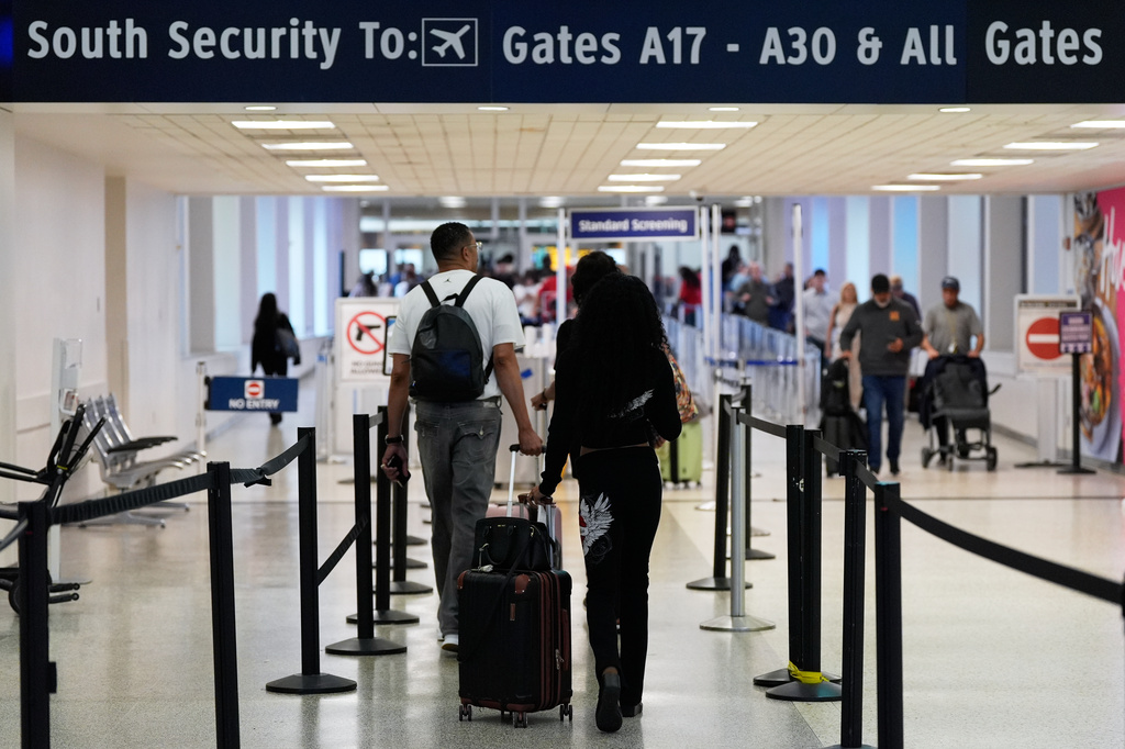 TSA brings back gate access for some people without plane tickets 25 years after 9/11
