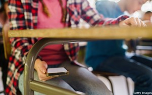 Texas begins another year with cellphone ban in classrooms