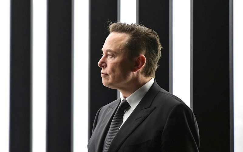 Elon Musk urged to push back after Australia gives him a shove