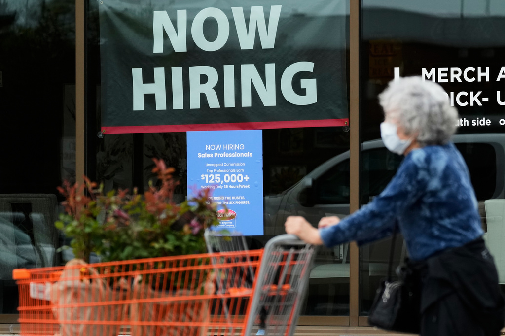 US unemployment claims dropped to 206,000 last week