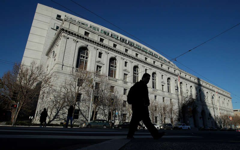 Court lets stand ruling that says UC's ban on hiring illegal immigrant students is discriminatory