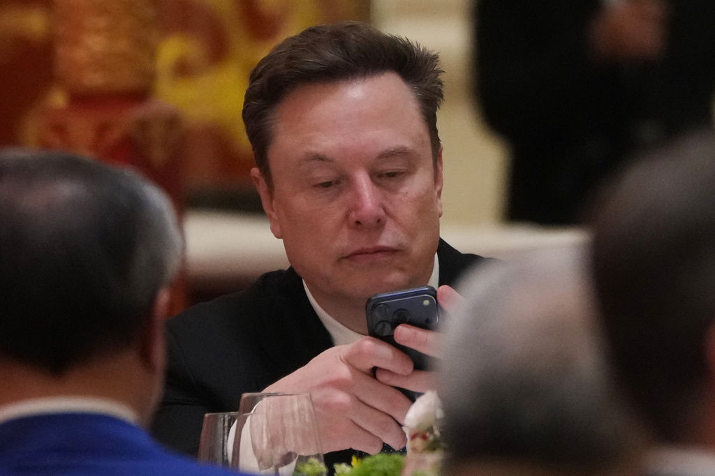 Elon Musk set to become the world's first trillionaire