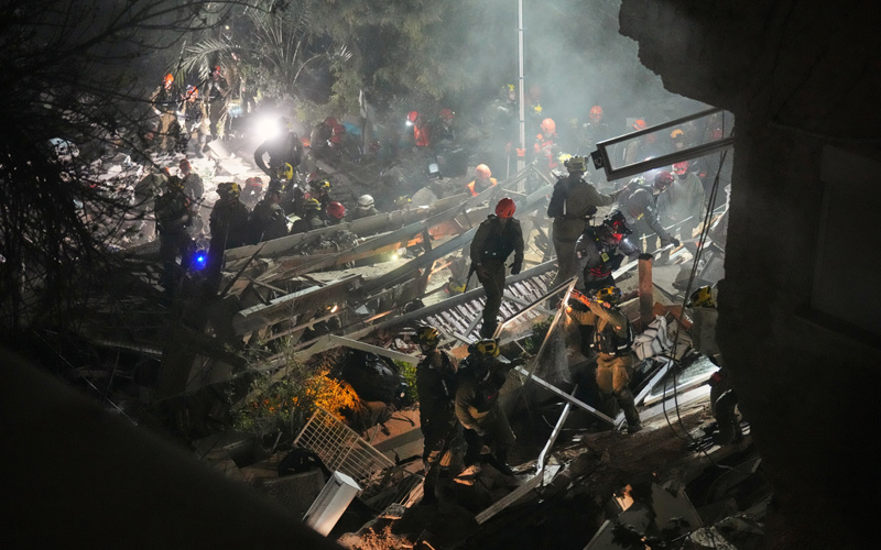 Trump sets Tuesday deadline for Iran to open Strait of Hormuz