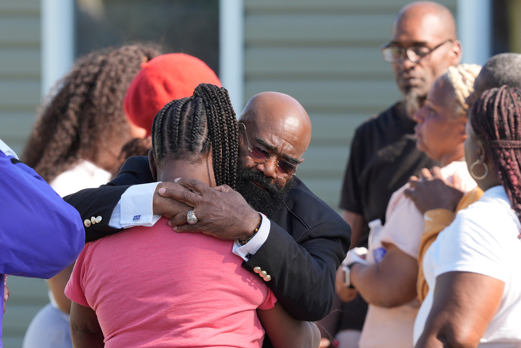 Louisiana city in mourning after father murders 7 of his children