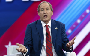 Unexpected voice encourages Republican women to vote Ken Paxton for senator