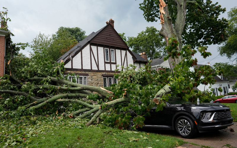 Deaths and damage reported as tornadoes and flooding hit Midwest