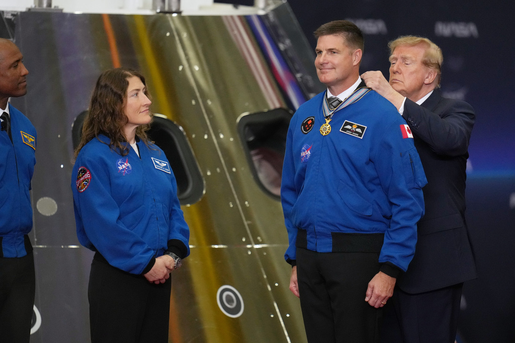 Artemis II astronauts receive nation's highest space honor