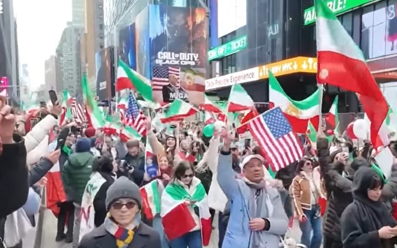 'Ecstatic' Iranian expats, U.S. patriots celebrate weekend strikes