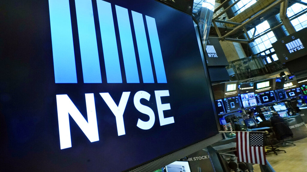 Dow sinks 1,000 as markets react to inflation escalation - Vimarsana News