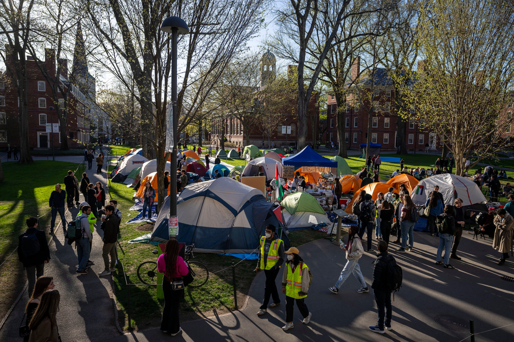 Harvard defies Trump's demands and risks $9B in federal funding