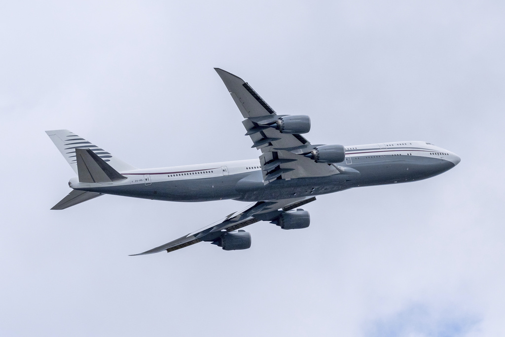 Defense Department accepts Boeing 747 from Qatar