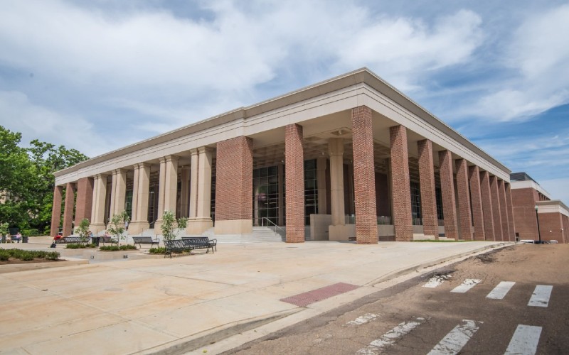 Apologetics college tour taking 'reasonableness of Christianity' to Ole Miss