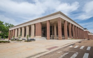 Apologetics college tour taking 'reasonableness of Christianity' to Ole Miss