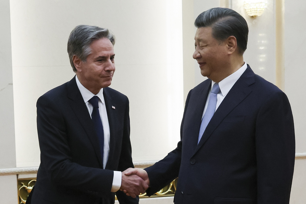 US-China pledge to stabilize deteriorating ties