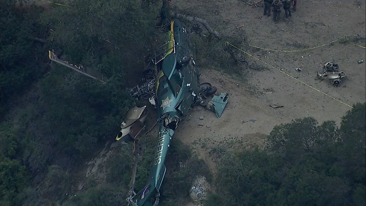 6 injured after sheriff helicopter crash in national forest - Vimarsana News
