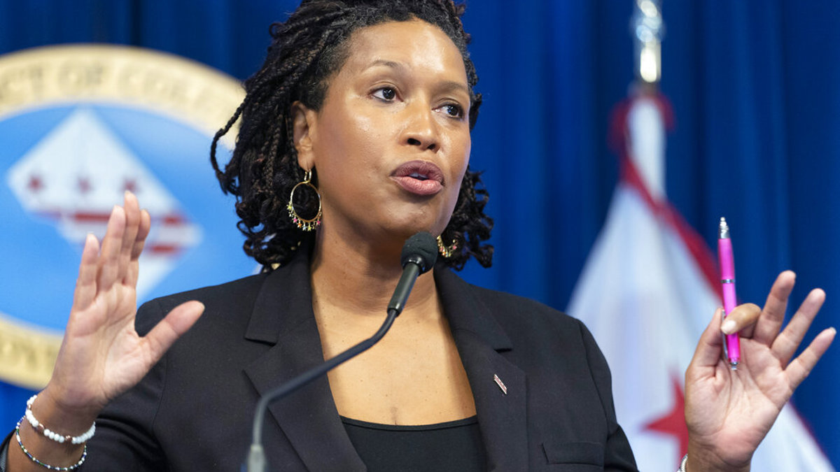 DC mayor fights council moves to soften crime penalties - Vimarsana News