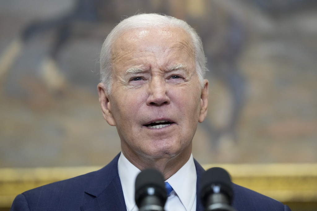 Biden favors striking UAW workers' demand for more money