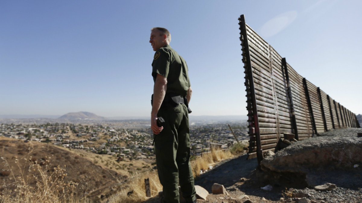 Federal court upholds Trump policy on asylum seekers - Vimarsana News
