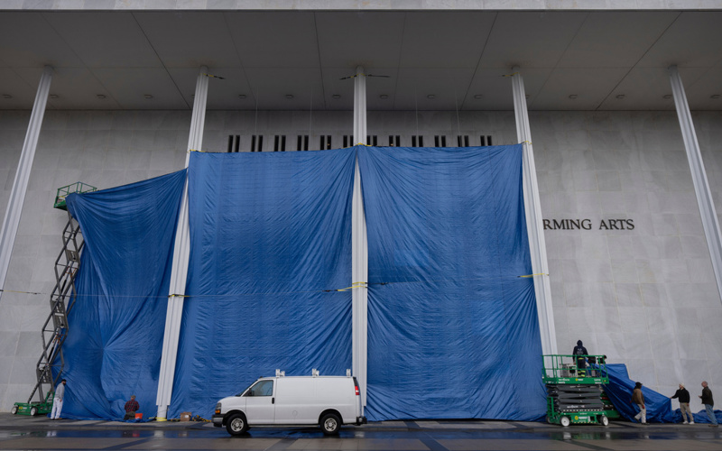 The Kennedy Center starts work to add Trump's name onto the building
