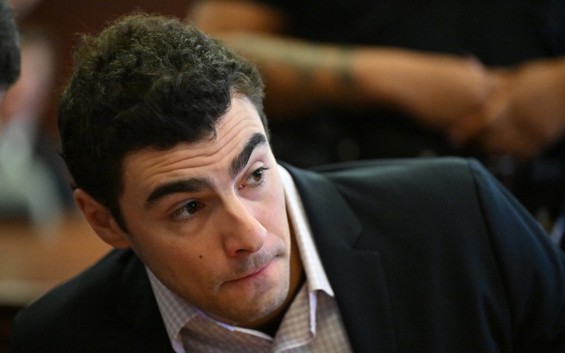 Officer recalls confronting Luigi Mangione during manhunt for UnitedHealthcare CEO murder