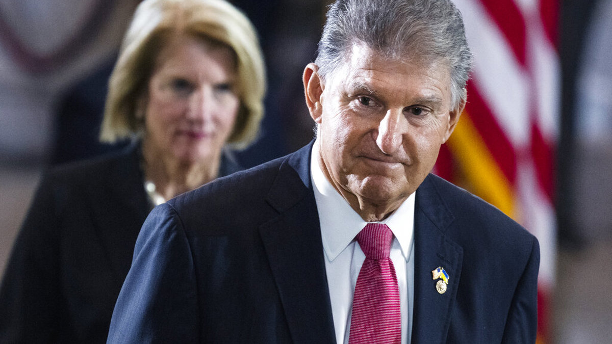 Report: Democrat Manchin blocking energy, tax provisions in big bill - Vimarsana News