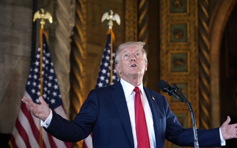 Trump campaign projects confidence and looks to young male voters for