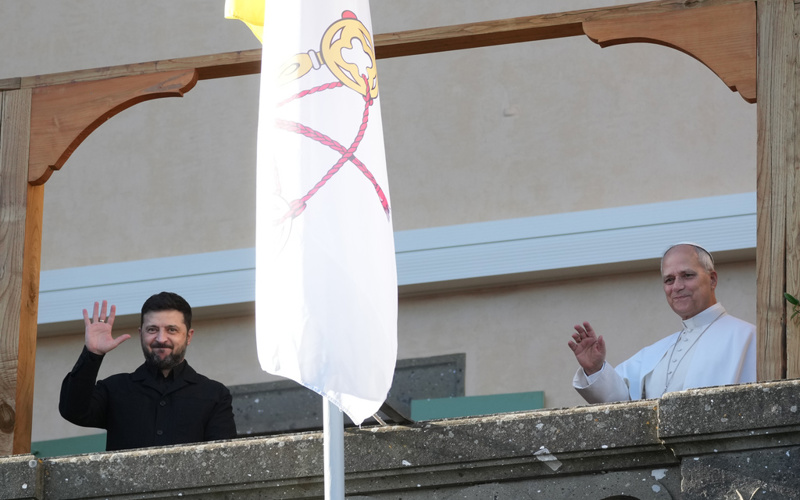 Zelenskyy refuses to cede land to Russia as he rallies European support