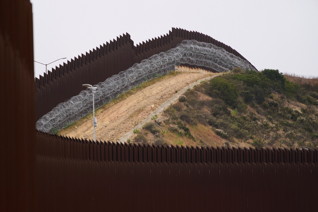 $46 billion 'smart wall' races ahead on the US-Mexico border
