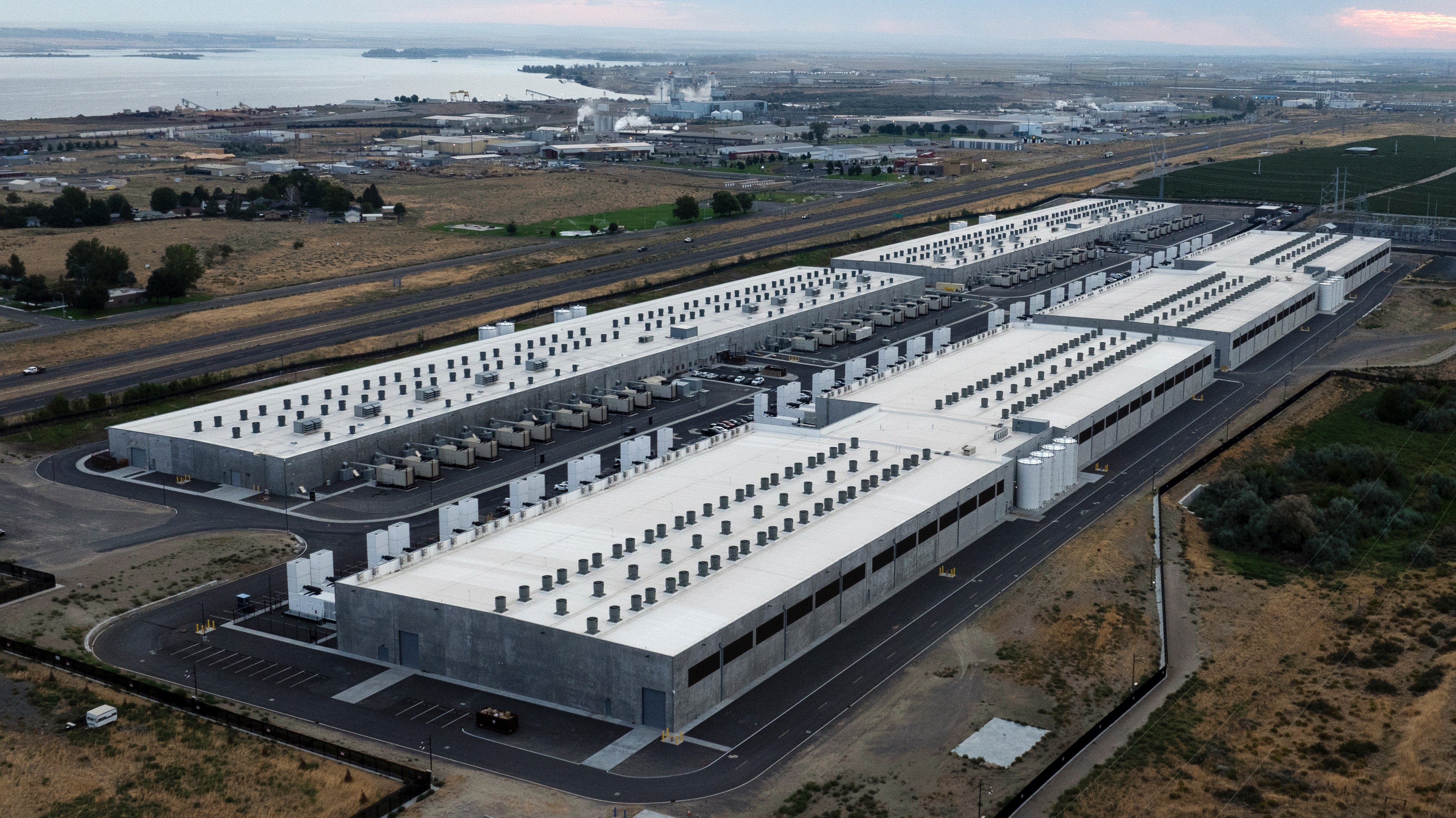 40 mayors worldwide endorse a pact to shape data center development