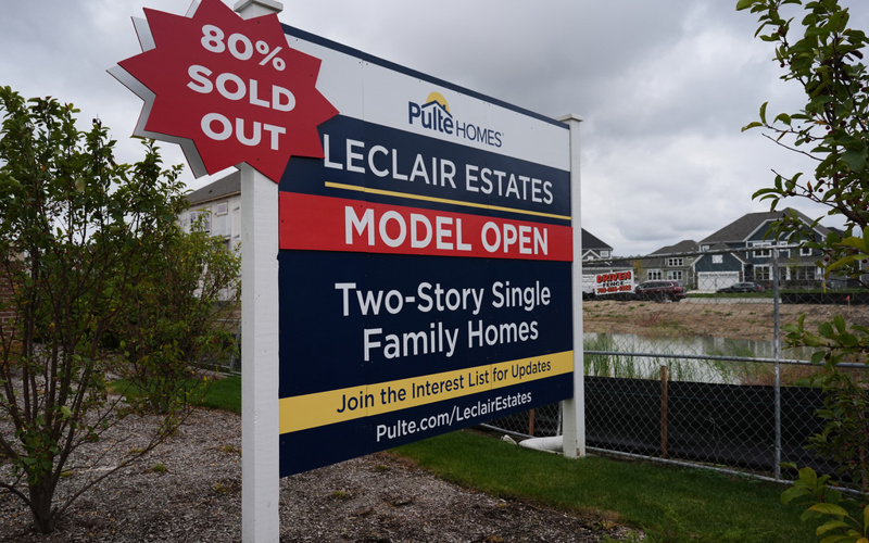 Average long-term US mortgage rate eases to 7.32%
