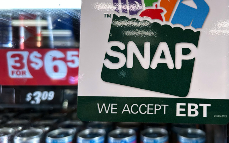 Feds report dramatic drop in SNAP grocery aid enrollment