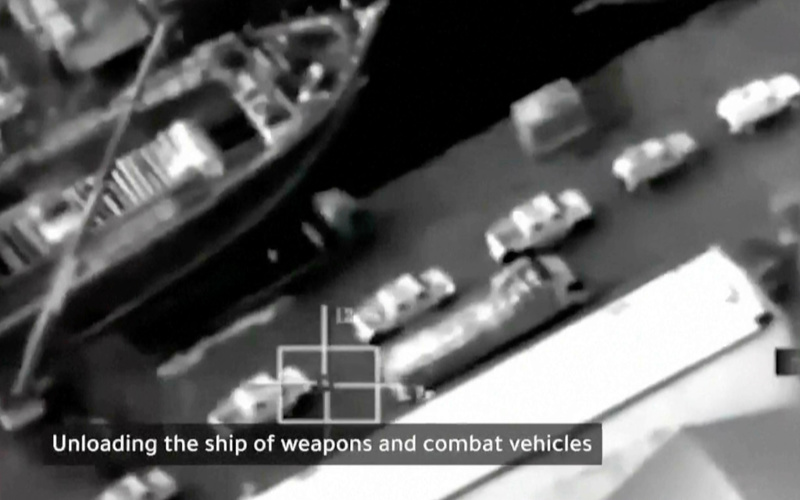 Saudi Arabia bombs Yemen port city over weapons shipment from UAE for separatists