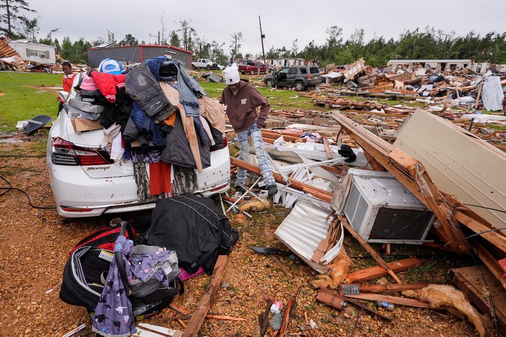 Tornadoes cut across Mississippi as severe storms damage hundreds of homes