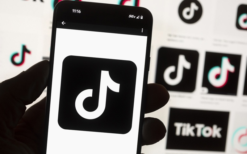 EU finds TikTok violates its digital rule book by failing to protect privacy of minors
