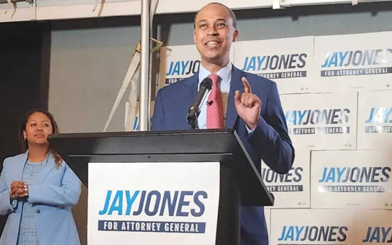 New allegations suggest Jones justified dead police officers, too