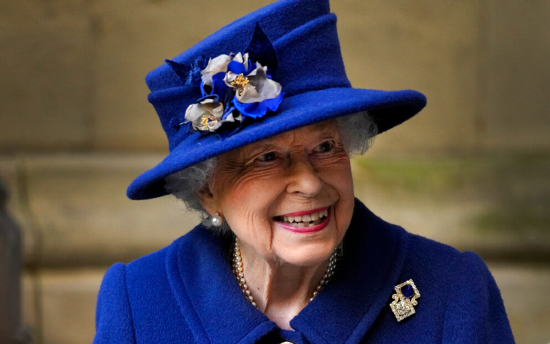 Buckingham Palace: Queen Elizabeth has died