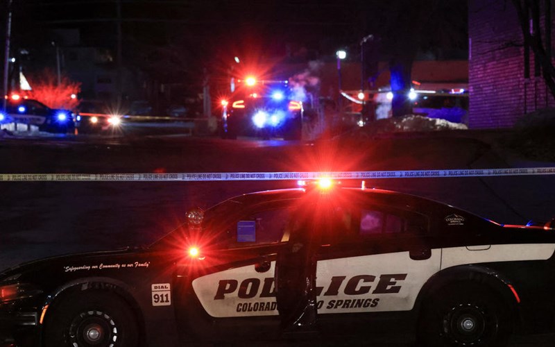 Police: 5 dead, 18 injured in Colorado nightclub shooting